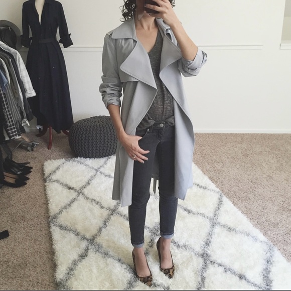 Banana Republic Lightweight Trench in sage green, XS, great condition. - Picture 2 of 16